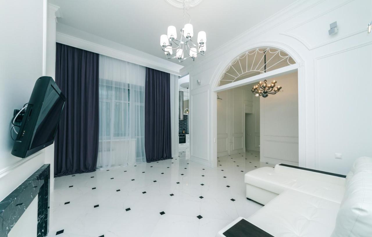 VIP apartment near Kreschatyk, 31а Pushkinska Street Kiew Exterior foto